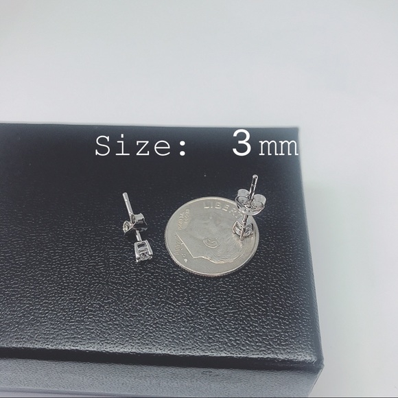 Sterling Silver 925. Simulate Diamond Stud Earring. - Picture 9 of 15